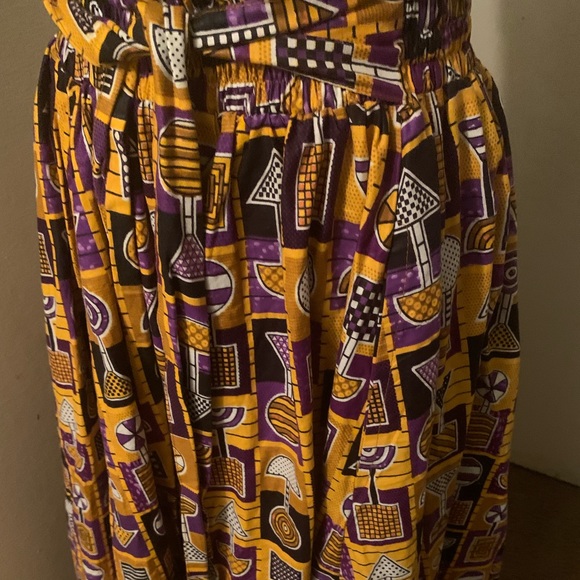 Abstract designed full skirt with scarf /head wrap - Picture 4 of 4